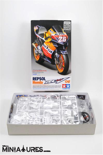 Repsol Honda RC211V