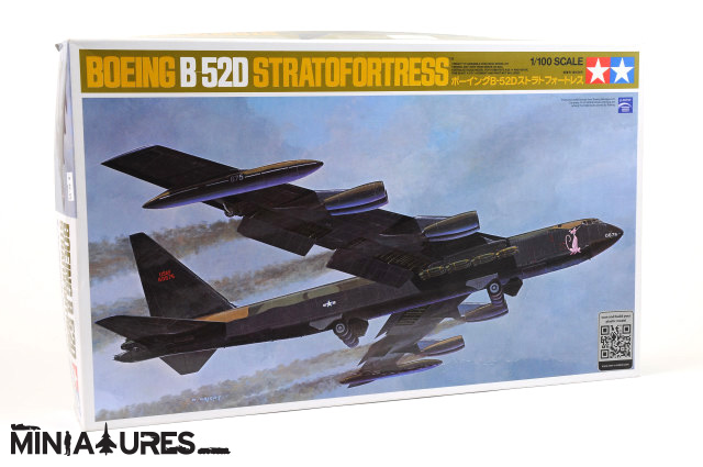 Boeing B-52D Stratofortress 1:100