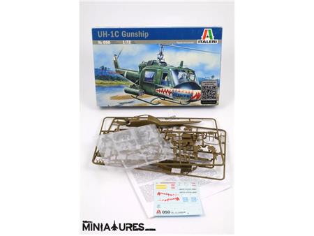 UH-1C Gunship 1:72