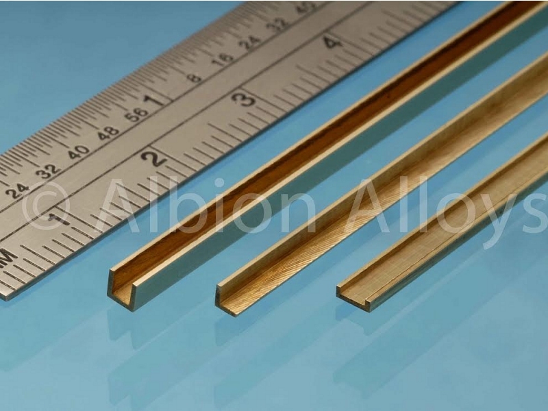 Medeninasti kotni profili (dolžine:305 mm) 