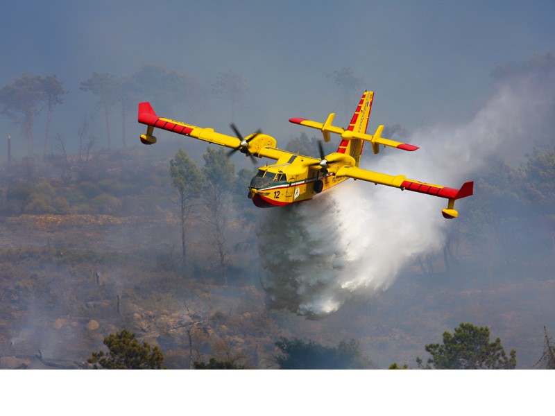 Canadair CL-415