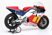 Honda NSR 500 ^84