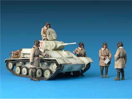 T-70 M Early production Soviet light tank w/Crew