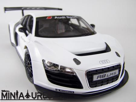 AUDI R8 LMS 1/14