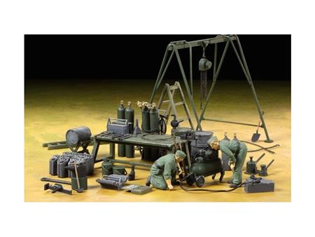 German field maintenance team & equipement set