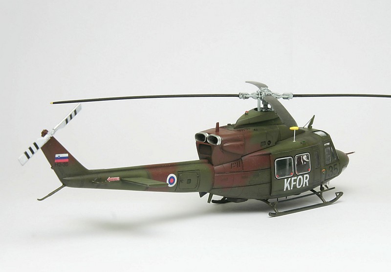 Bell AB 212/UH-1N + BM7208